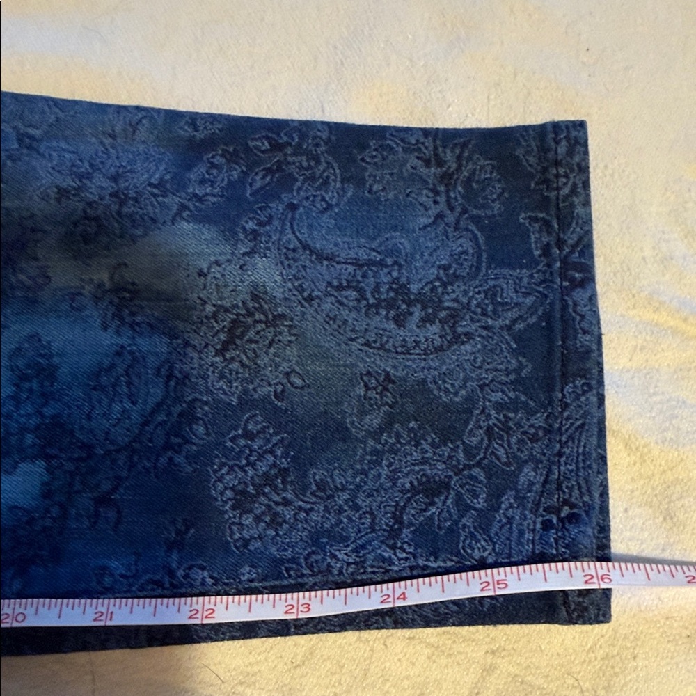Bandolino Lisbeth Curvy Skinny Crop Jeans Blue Paisley Floral Acid Wash Size 6 - Picture 13 of 14